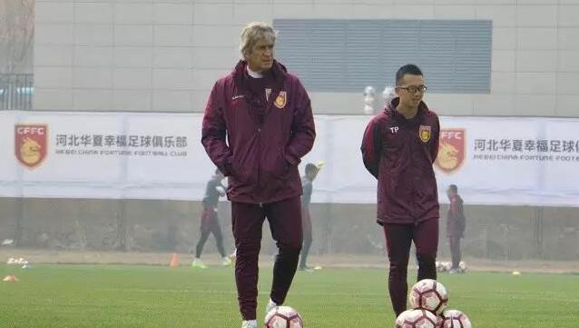 结实的年下男肌肉